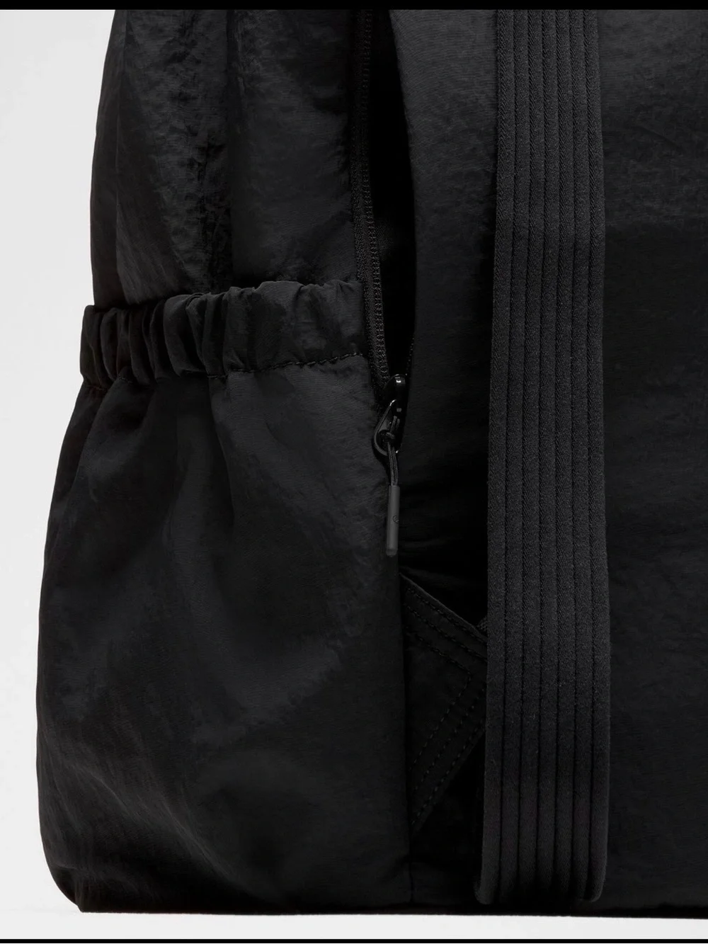 2-in-1 Drawstring Bucket Bag